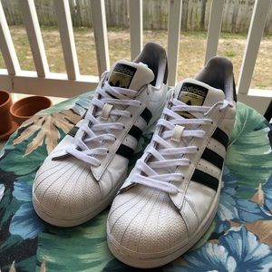 Adidas Superstars 👟✨